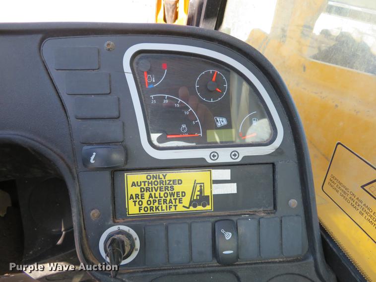 image for item EJ9583 2013 JCB 509-42 telehandler