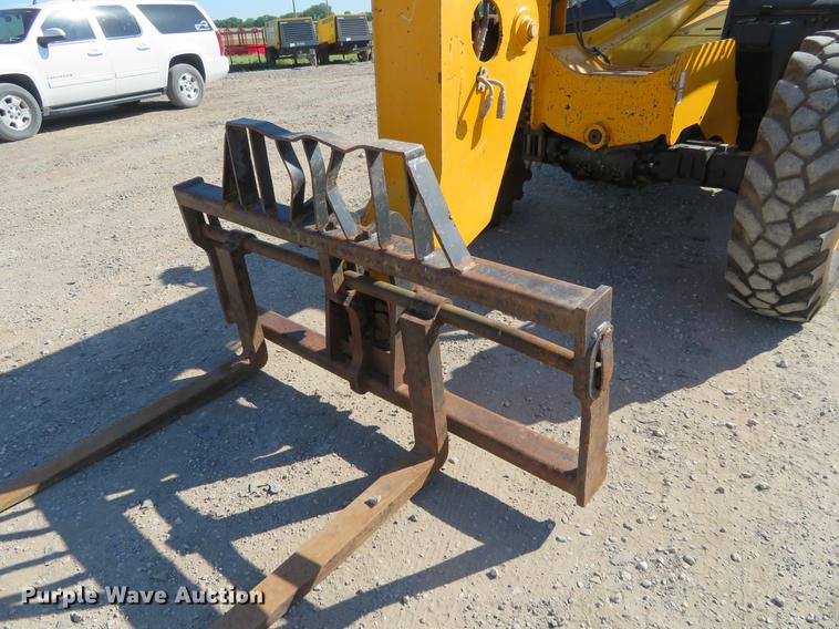 image for item EJ9583 2013 JCB 509-42 telehandler