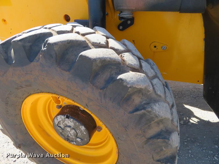 image for item EJ9583 2013 JCB 509-42 telehandler