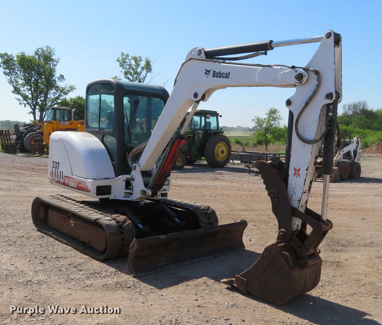 image for item EJ9585 2007 Bobcat 337G mini excavator