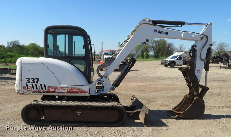 image for item EJ9585 2007 Bobcat 337G mini excavator