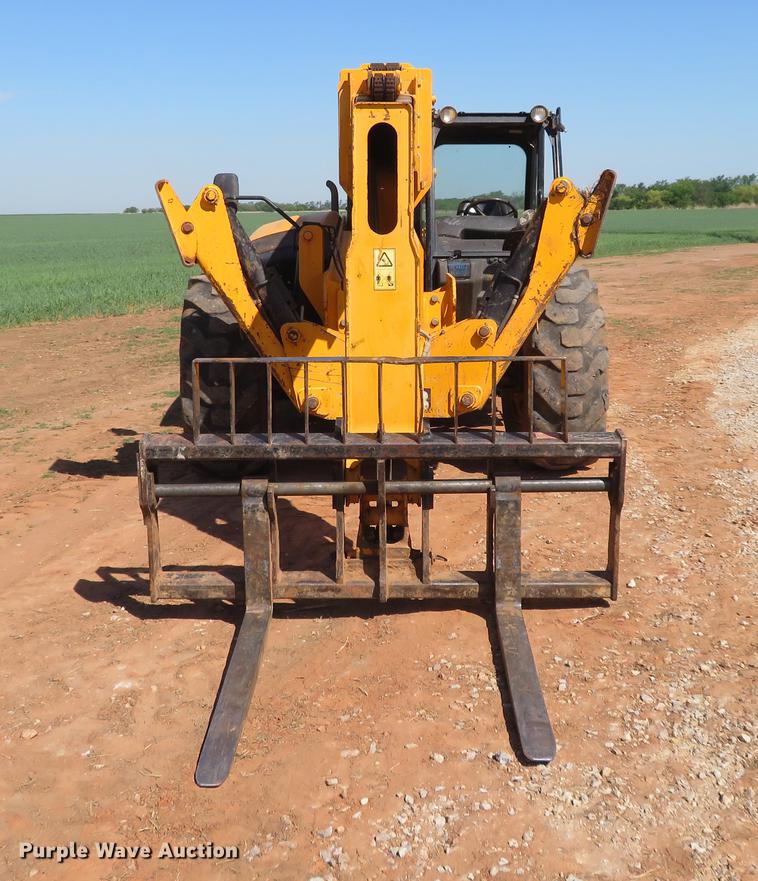 image for item EJ9586 2012 JCB 510-56 telehandler