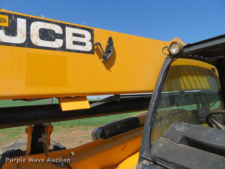 image for item EJ9586 2012 JCB 510-56 telehandler