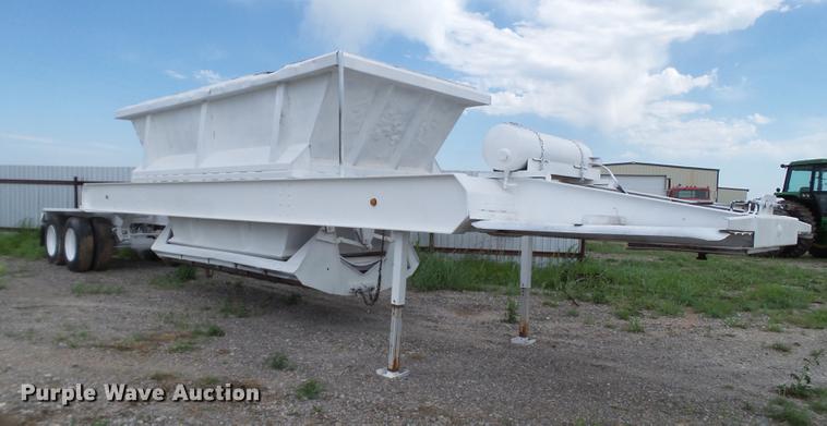image for item EN9559 1981 Multech bottom dump trailer
