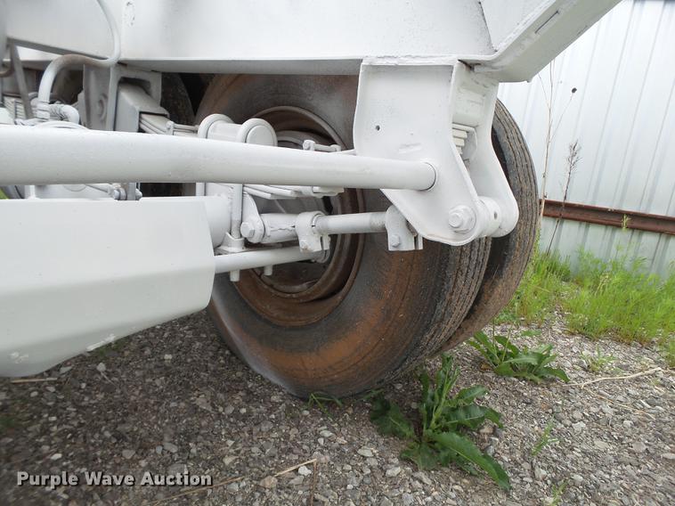 image for item EN9559 1981 Multech bottom dump trailer