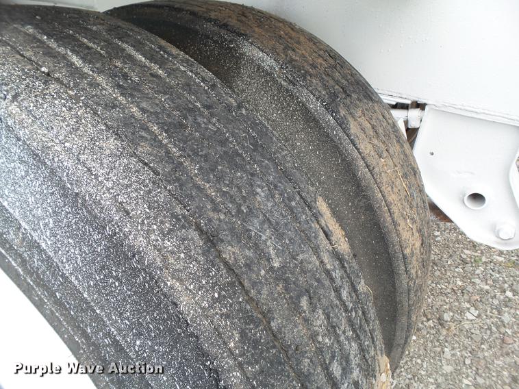 image for item EN9559 1981 Multech bottom dump trailer