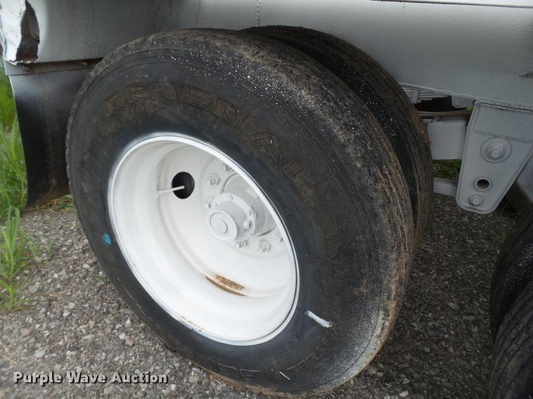 image for item EN9559 1981 Multech bottom dump trailer