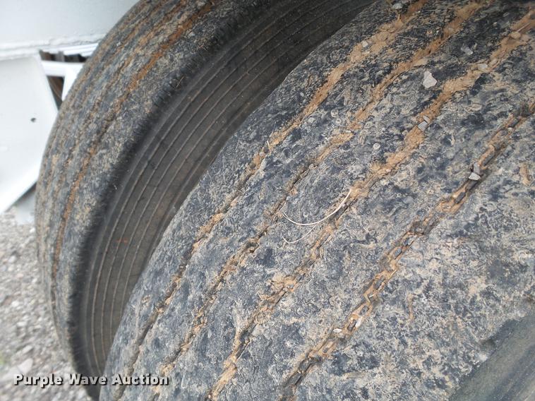 image for item EN9559 1981 Multech bottom dump trailer