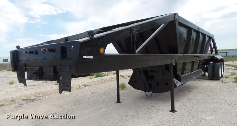 image for item EN9561 1990 Freuhauf DES-M2-M20/90A bottom dump trailer