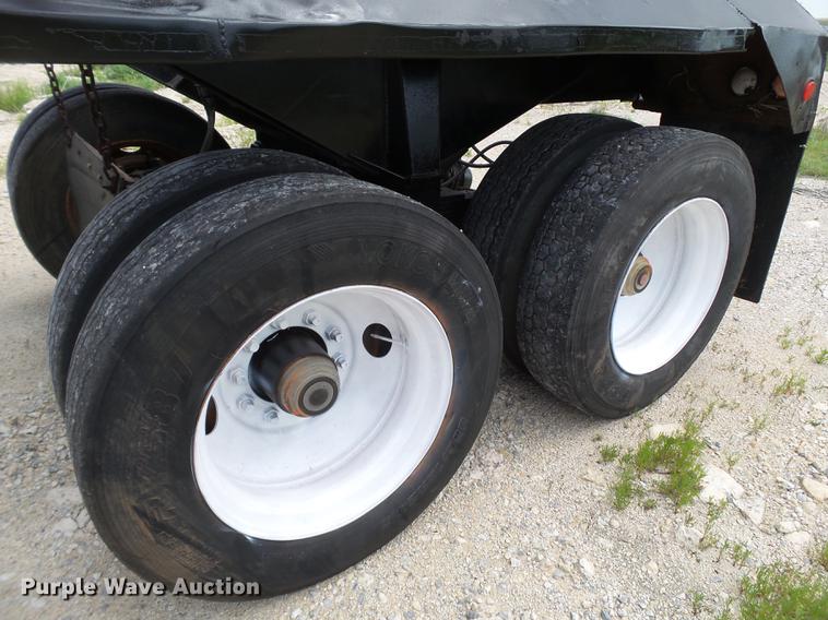 image for item EN9561 1990 Freuhauf DES-M2-M20/90A bottom dump trailer
