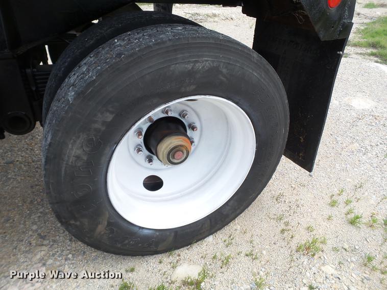 image for item EN9561 1990 Freuhauf DES-M2-M20/90A bottom dump trailer
