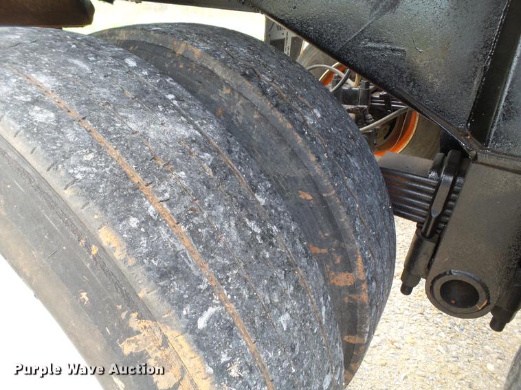 image for item EN9561 1990 Freuhauf DES-M2-M20/90A bottom dump trailer