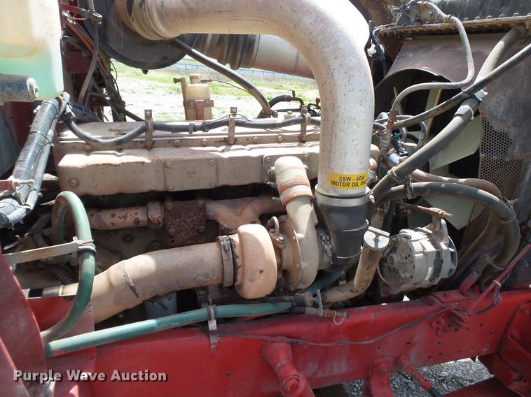 image for item EN9562 1990 International F-9370 semi truck