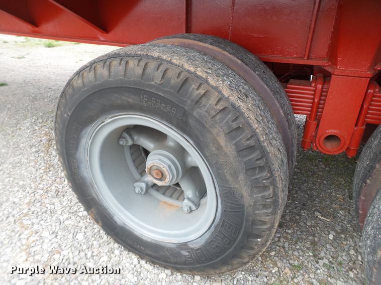 image for item EN9563 2013 Road Boss equipment trailer