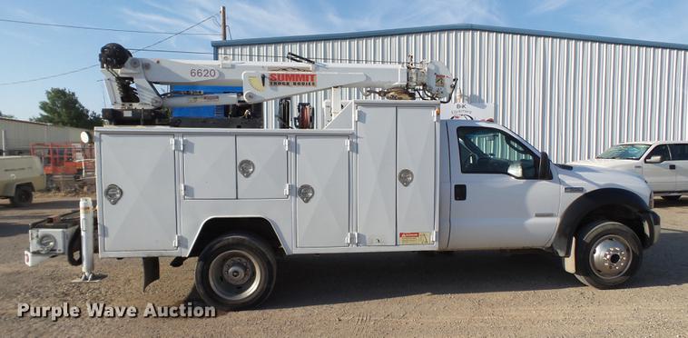 image for item EN9584 2007 Ford F550 Super Duty service truck