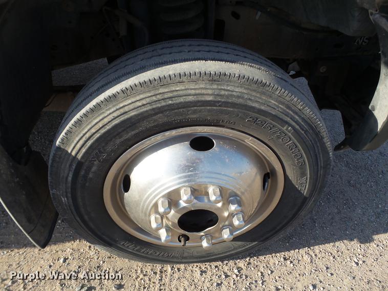 image for item EN9584 2007 Ford F550 Super Duty service truck