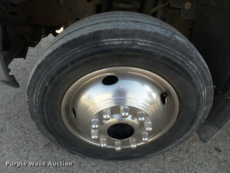 image for item EN9584 2007 Ford F550 Super Duty service truck