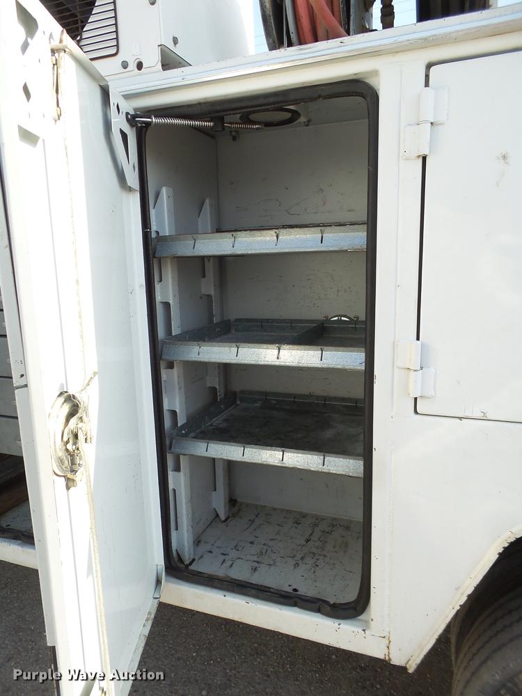 image for item EN9584 2007 Ford F550 Super Duty service truck