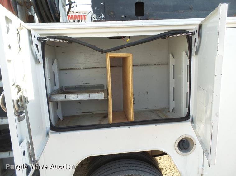 image for item EN9584 2007 Ford F550 Super Duty service truck