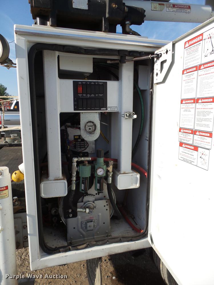 image for item EN9584 2007 Ford F550 Super Duty service truck