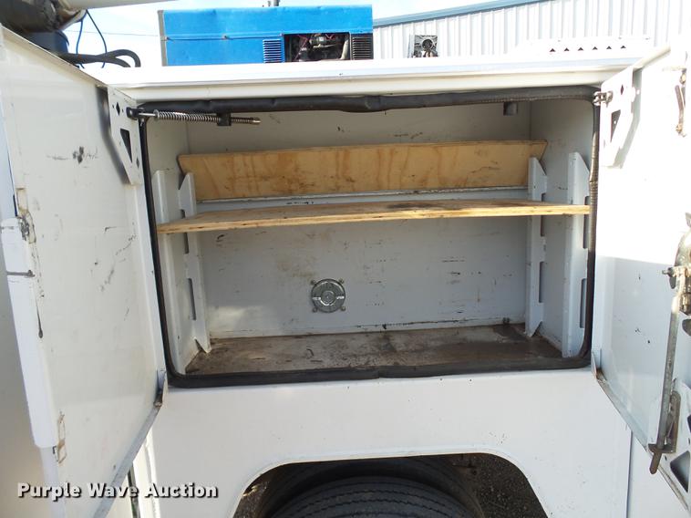 image for item EN9584 2007 Ford F550 Super Duty service truck