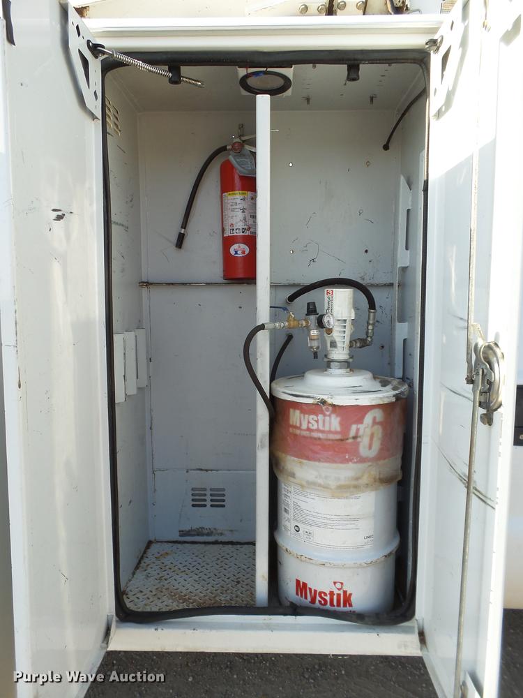 image for item EN9584 2007 Ford F550 Super Duty service truck