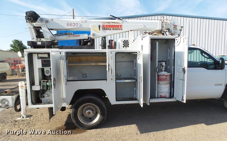 image for item EN9584 2007 Ford F550 Super Duty service truck