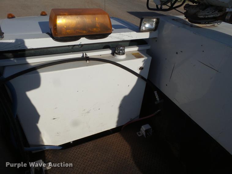 image for item EN9584 2007 Ford F550 Super Duty service truck