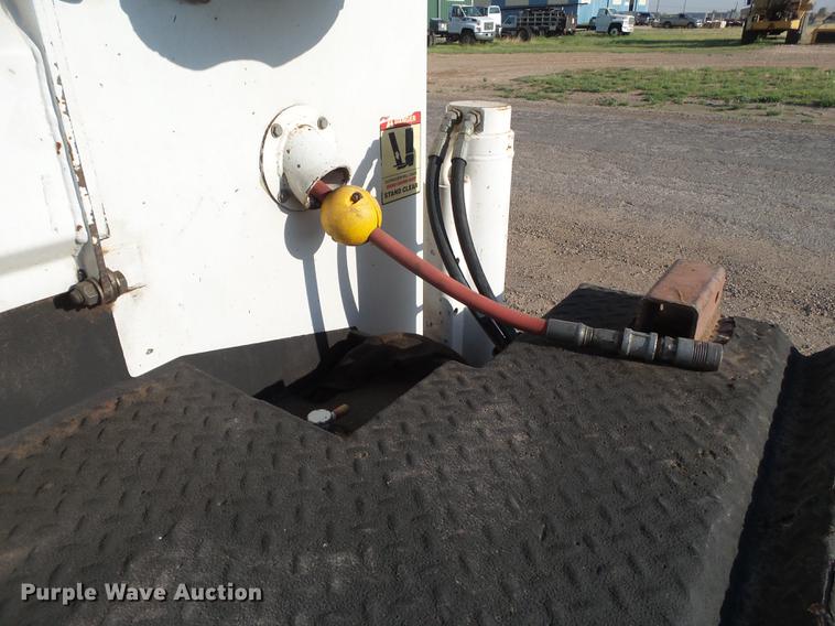 image for item EN9584 2007 Ford F550 Super Duty service truck