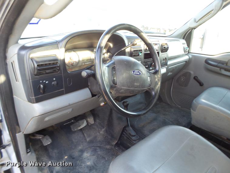 image for item EN9584 2007 Ford F550 Super Duty service truck