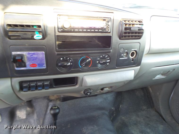 image for item EN9584 2007 Ford F550 Super Duty service truck