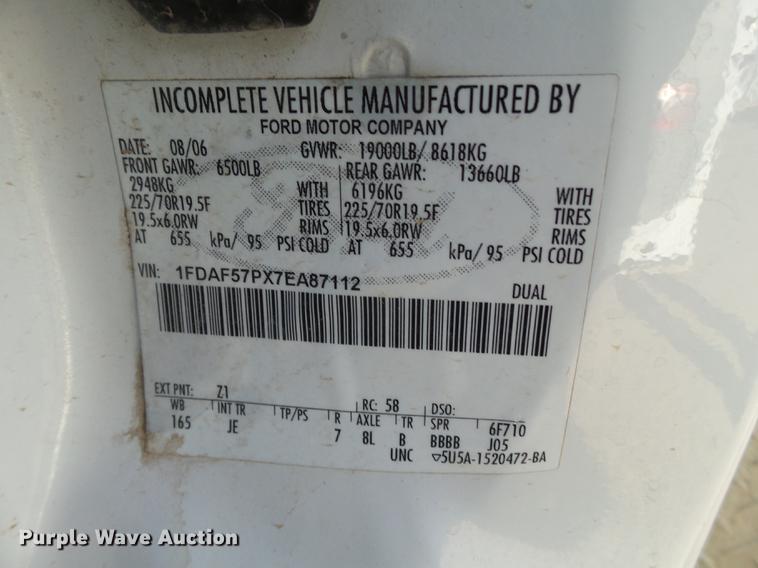 image for item EN9584 2007 Ford F550 Super Duty service truck