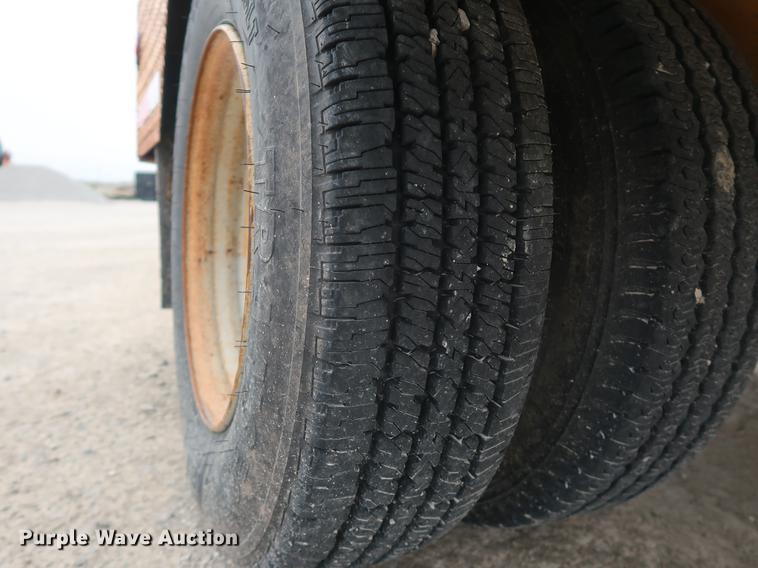 image for item EP9337 1988 CZ pole trailer