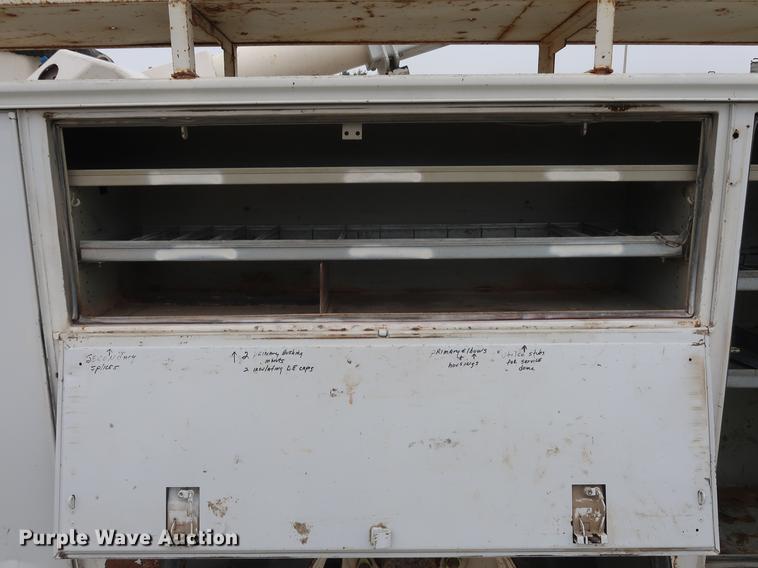 image for item EP9338 2000 Ford F650 bucket truck