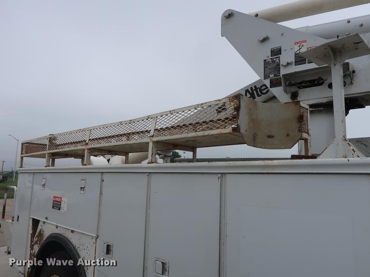 image for item EP9338 2000 Ford F650 bucket truck