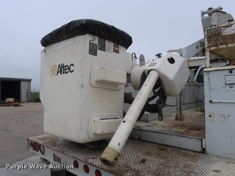 image for item EP9338 2000 Ford F650 bucket truck