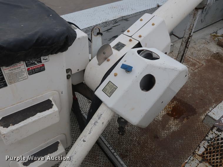 image for item EP9338 2000 Ford F650 bucket truck