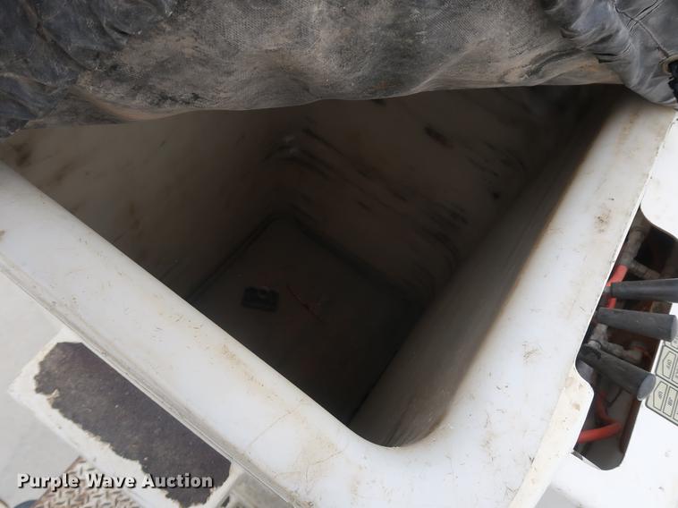 image for item EP9338 2000 Ford F650 bucket truck