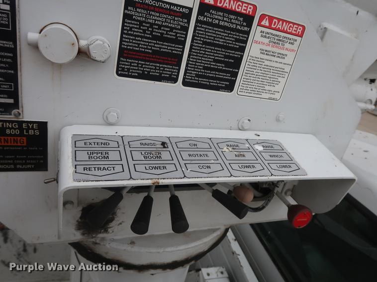 image for item EP9338 2000 Ford F650 bucket truck