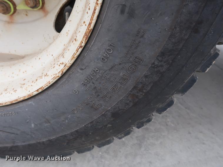 image for item EP9338 2000 Ford F650 bucket truck