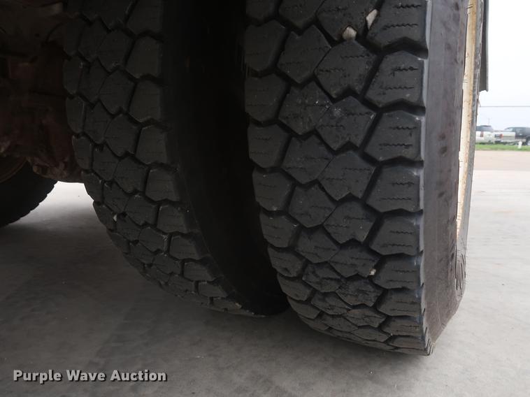 image for item EP9338 2000 Ford F650 bucket truck