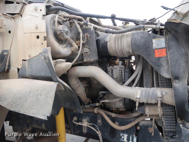 image for item EP9338 2000 Ford F650 bucket truck