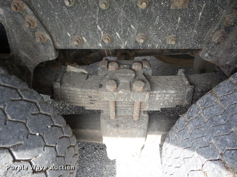 image for item J8510 1998 Mack RD688S dump truck