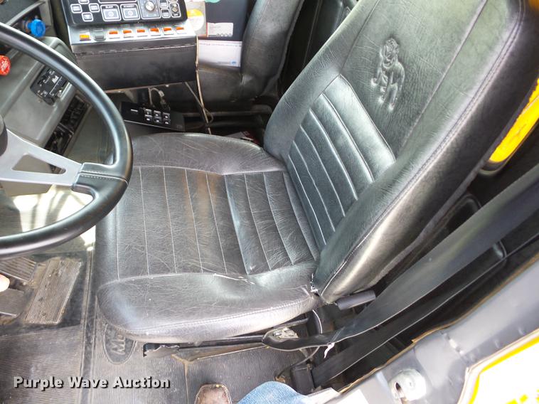 image for item J8510 1998 Mack RD688S dump truck