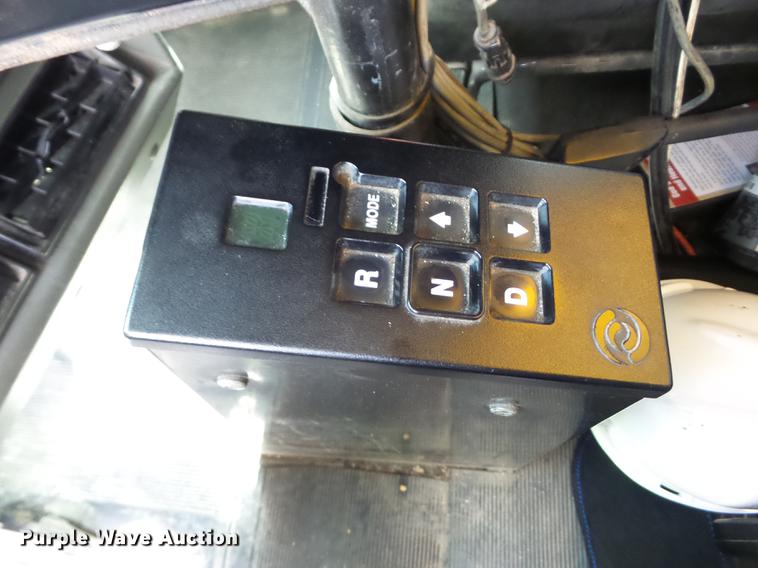 image for item J8510 1998 Mack RD688S dump truck