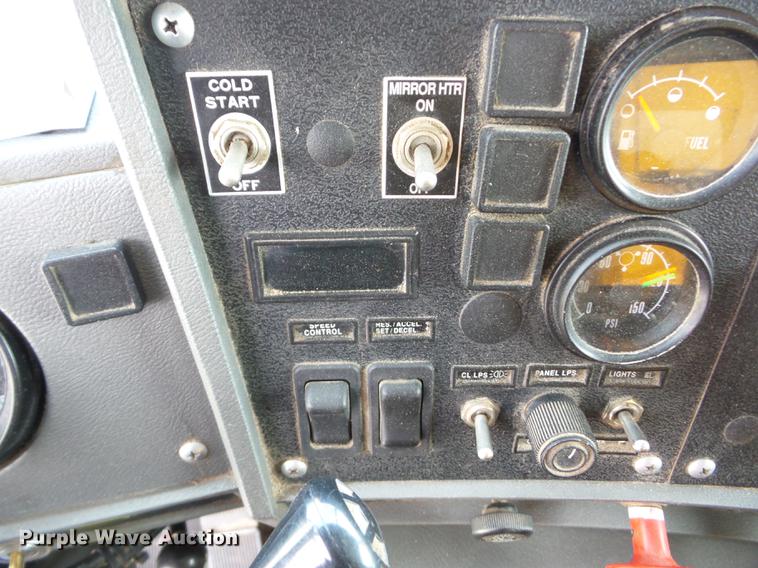 image for item J8510 1998 Mack RD688S dump truck