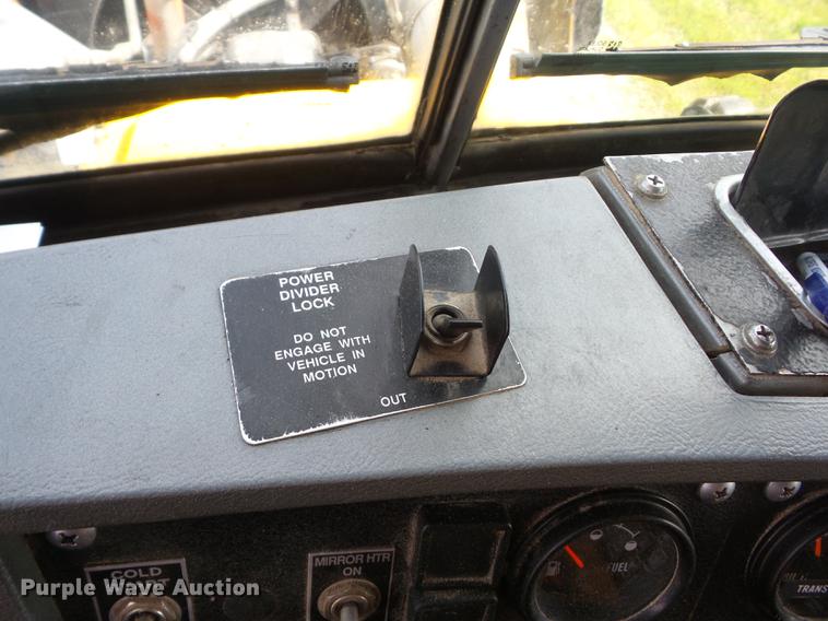 image for item J8510 1998 Mack RD688S dump truck