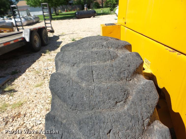 image for item J8514 1991 Dresser 515C wheel loader