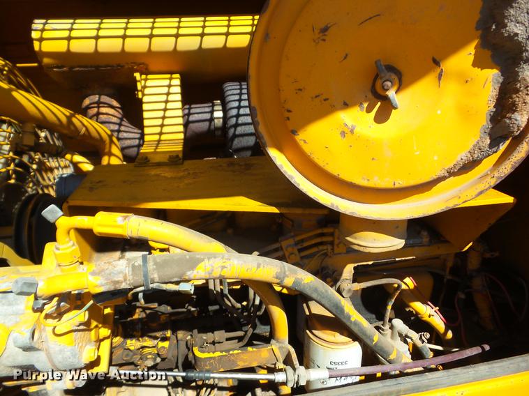 image for item J8514 1991 Dresser 515C wheel loader