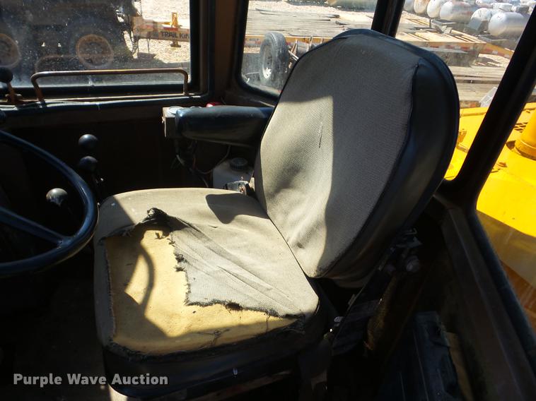 image for item J8514 1991 Dresser 515C wheel loader